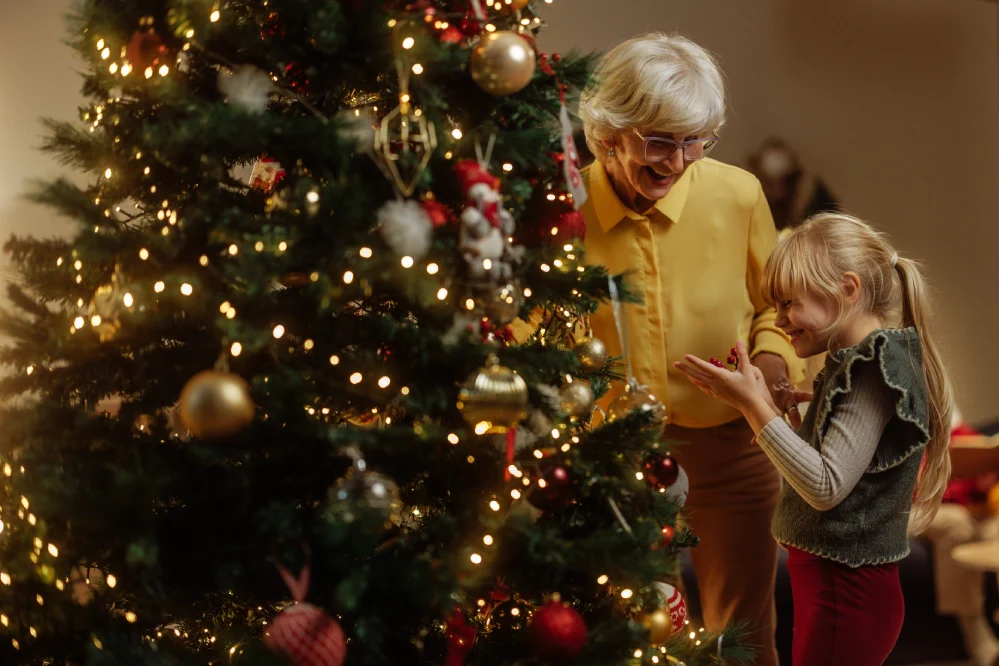 Kedy sa zdobí vianočný stromček? Tradície, trendy a zvyky